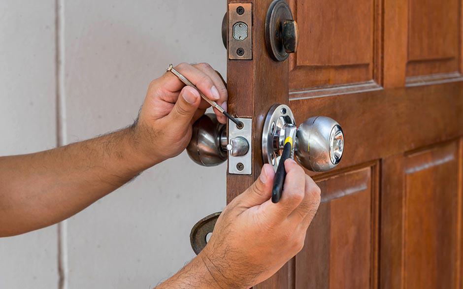 service irréprochable serrure porte blindee Eyguières