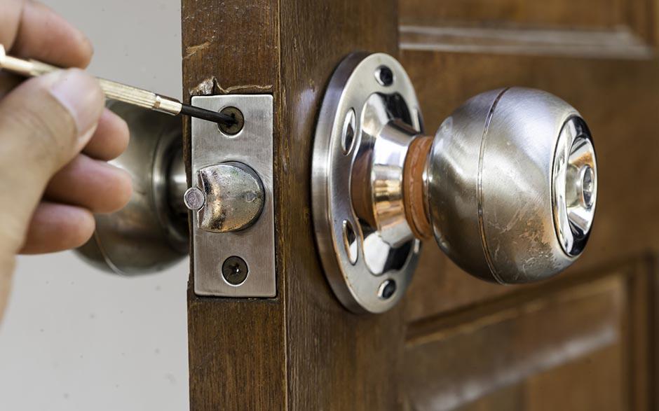 service irréprochable serrure porte blindee Eyguières